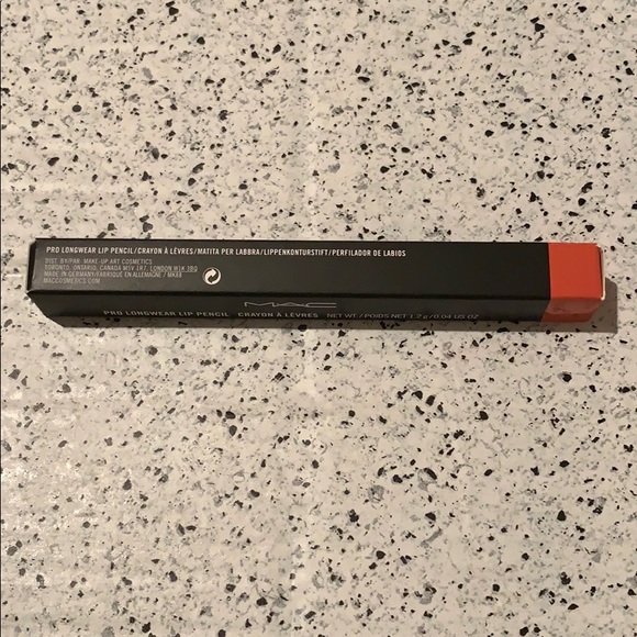 NWT MAC Cosmetics Voltage Pro Longwear Lip Pencil - Picture 7 of 8